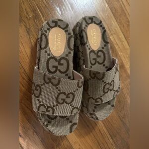 Gucci Platform slides, never been worn before because they are a bit big on me.
